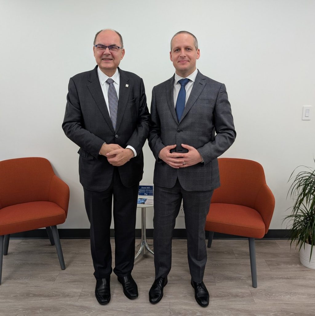 As a bonus to our Study Tour on Global Trade, this morning I had the opportunity to meet the High Representative for Bosnia and Herzegovina, His Excellency Mr. Christian Schmidt, and to take part in a